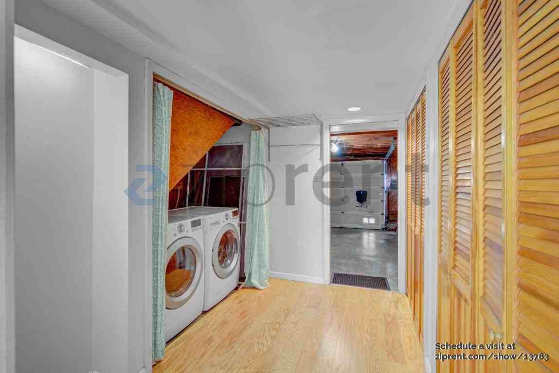 1763 42nd Ave - Photo 3 of 12