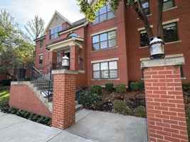 featured image of 445 West 9th Street #301