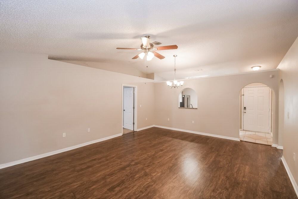 2668 Lantana Lakes Dr W - Photo 4 of 16