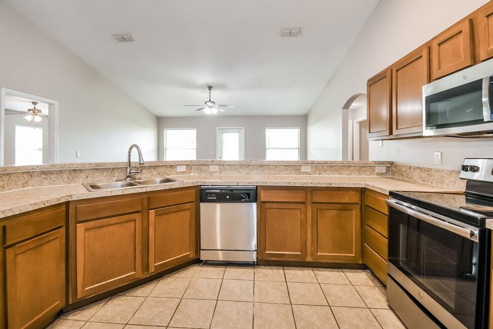 1760 Glen Laurel Dr - Photo 7 of 16