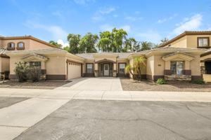 featured image of 1841 E Hartford Ave