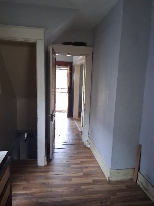 1803 Pointview Ave - Photo 4 of 9