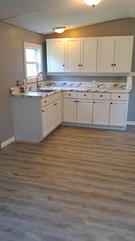 111 Lindsay Dr - Photo 6 of 14