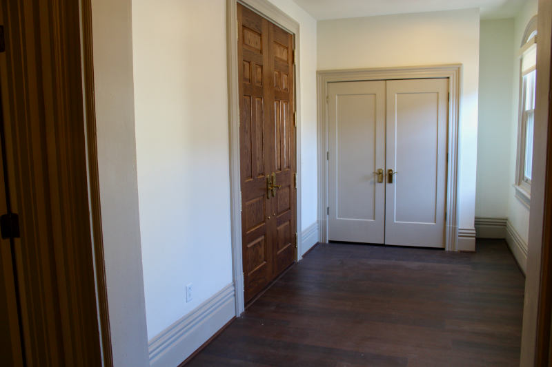 1120 Reddour St #302 - Photo 2 of 20