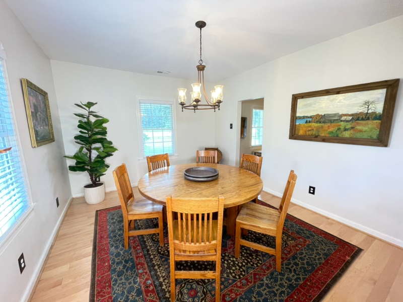 2338 New Market Rd - Photo 3 of 13