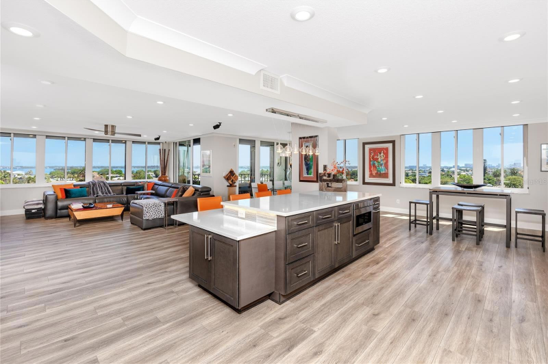 736 Island Way #602 - Photo 5 of 15