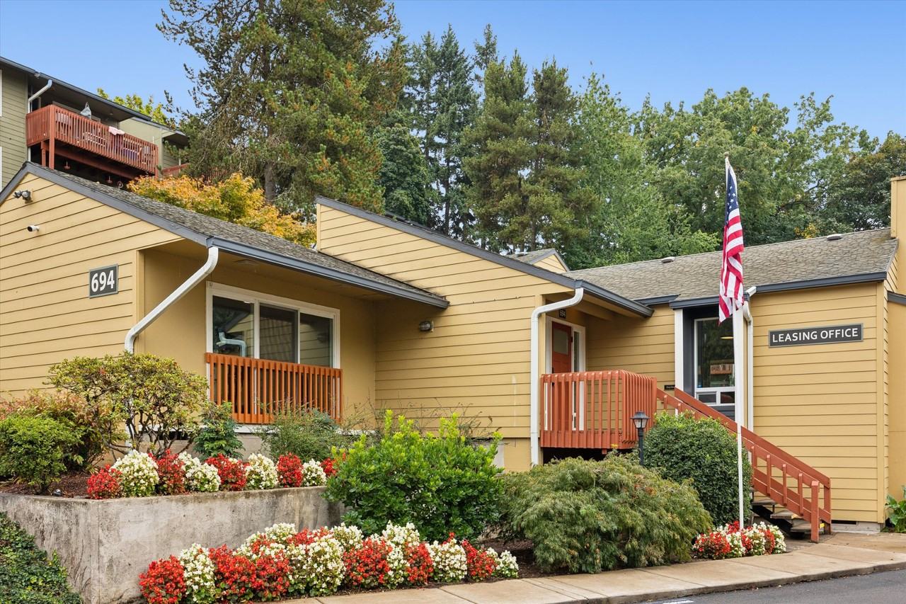 Fairmount Park Apartments - Photo 2 of 50