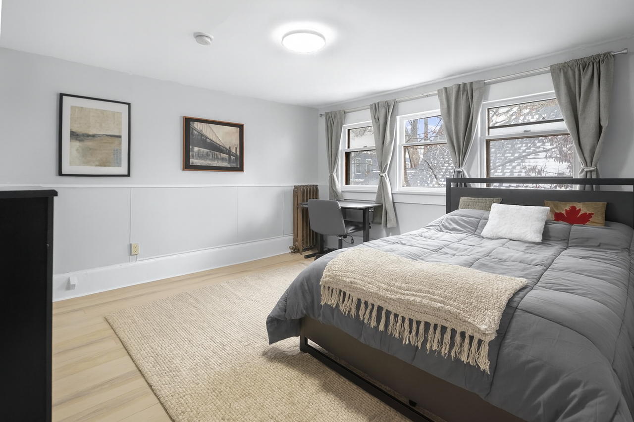 Walk to Collegetown - Photo 5 of 50