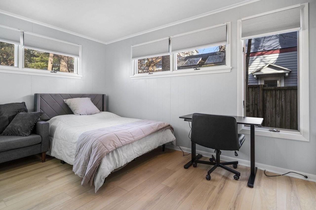 Walk to Collegetown - Photo 6 of 50