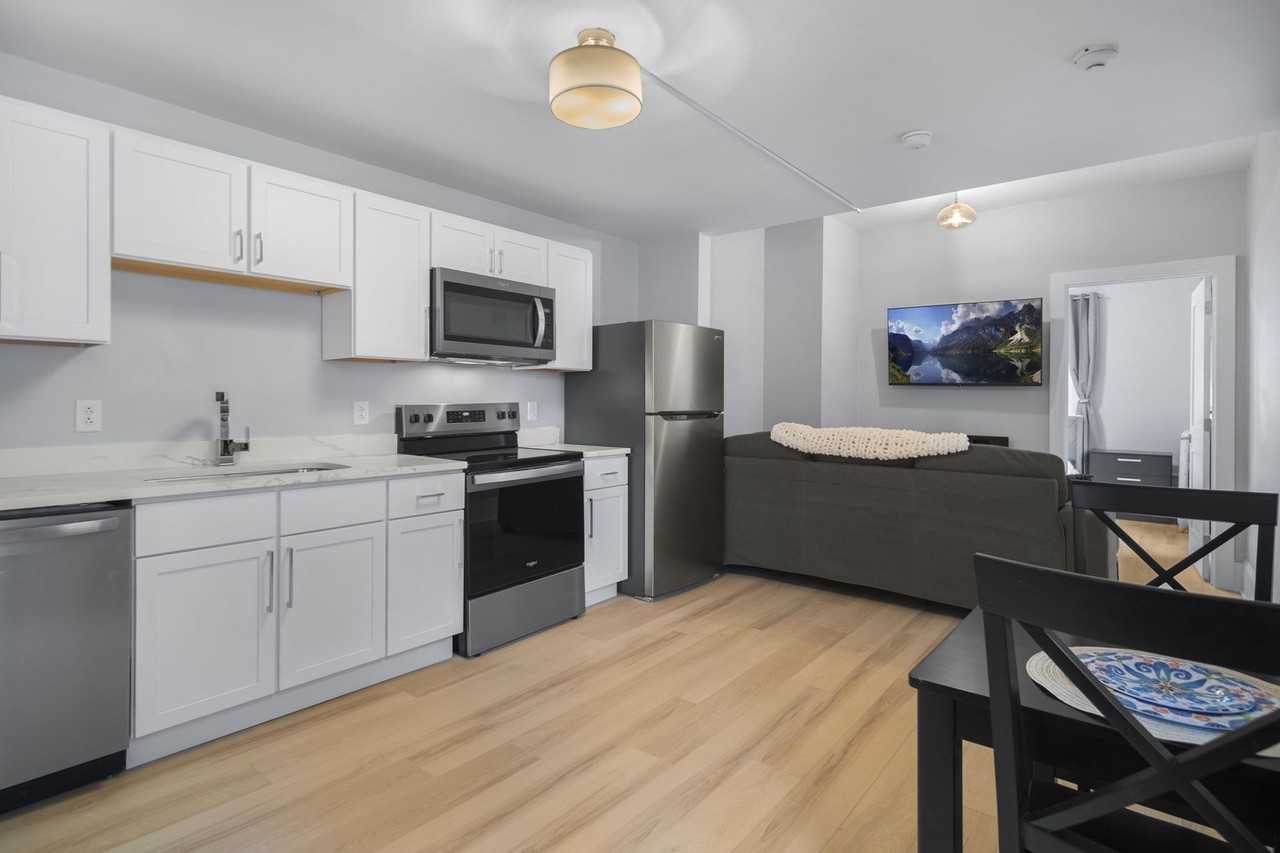 Walk to Collegetown - Photo 7 of 50