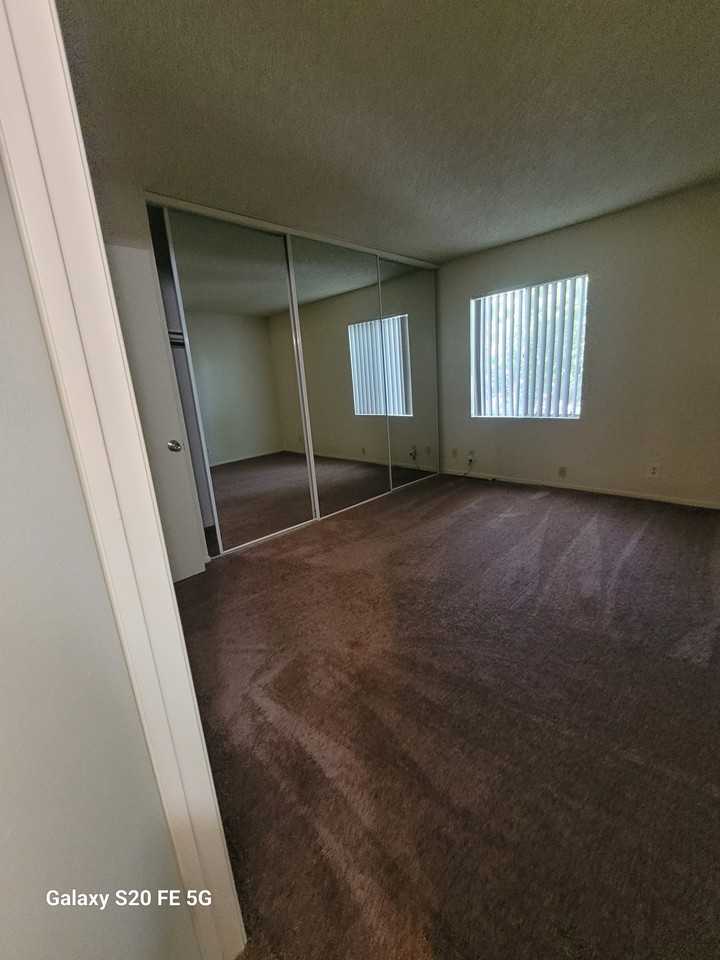 12315 Graham St #30 - Photo 6 of 12