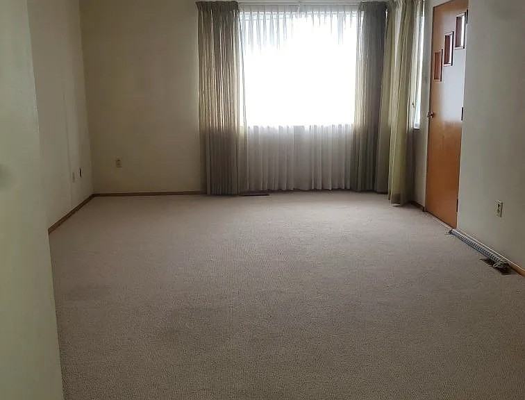 108 River Ave #1 - Photo 3 of 20