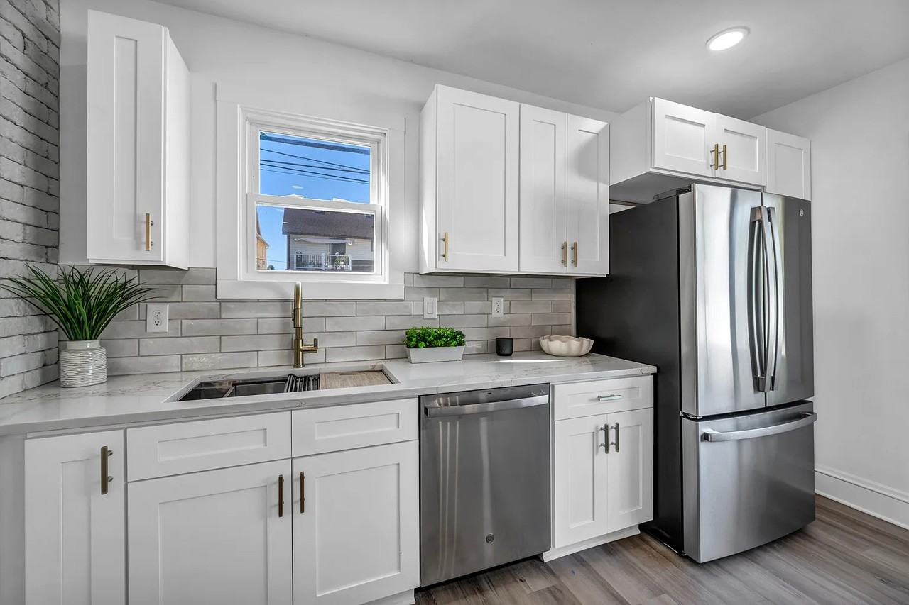 2128 Hampstead Rd #NA - Photo 2 of 17