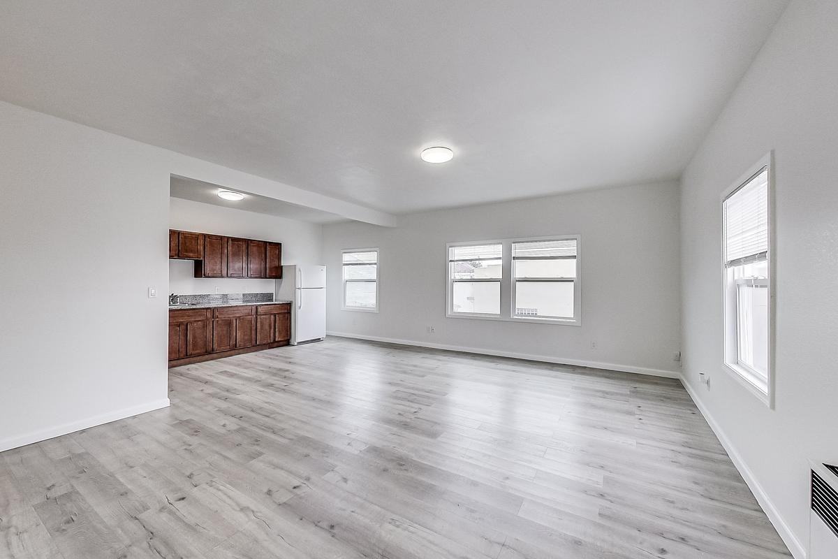 1454 36th Avenue - Photo 4 of 16