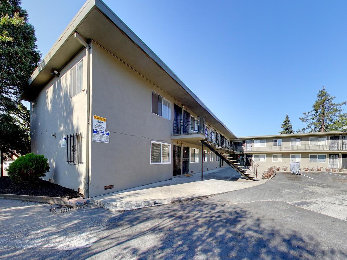 2166 E 27th Street - Photo 3 of 15