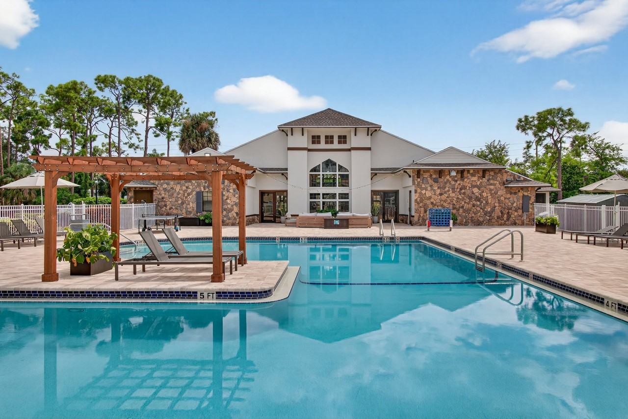 Brantley Pines Apartments - Photo 7 of 50