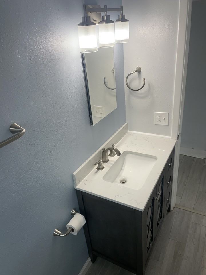 917 56th Ave N #917 - Photo 4 of 17