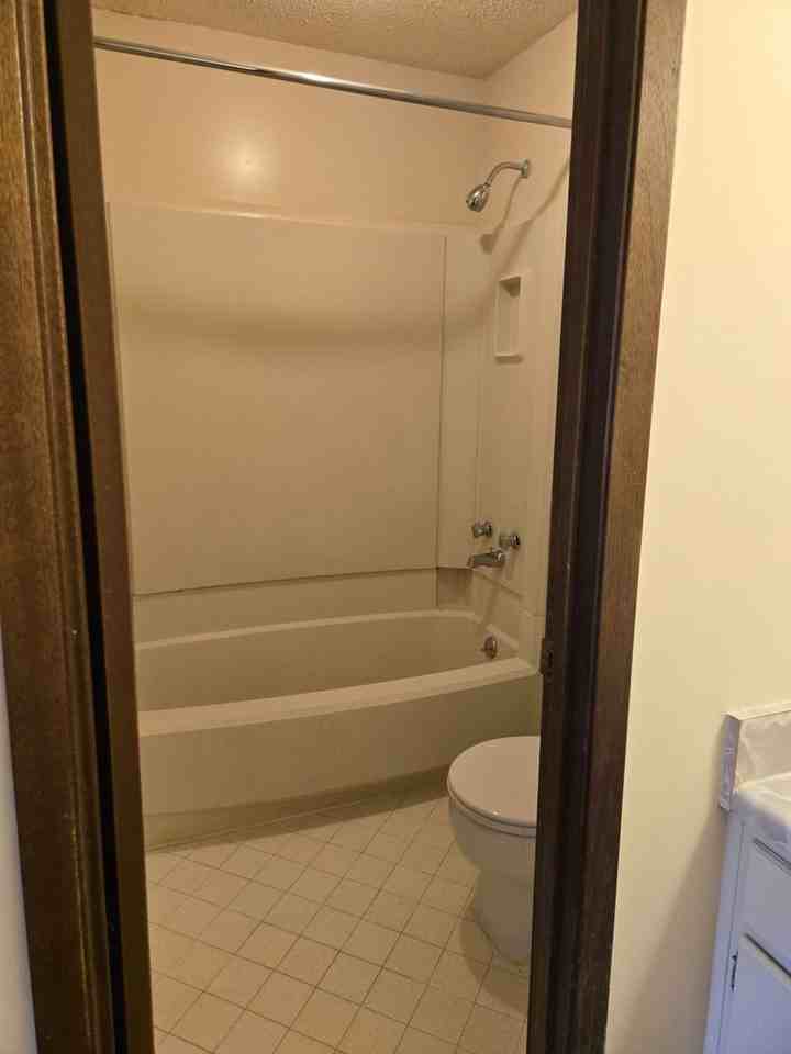 223 Yelton Court - Photo 3 of 6