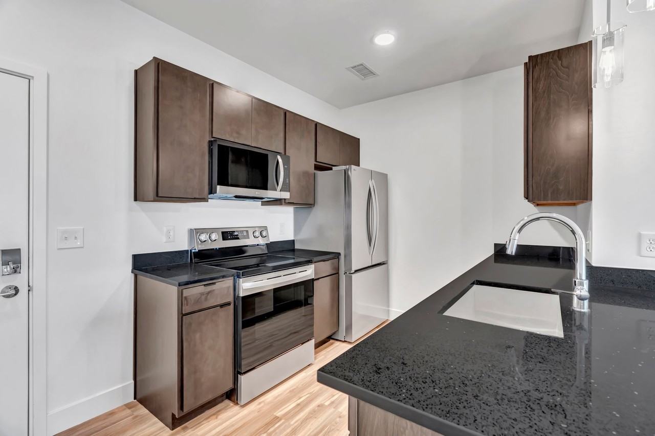 The Oasis - Photo 2 of 50