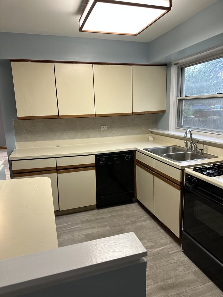 2423 Rusty Dr #NA - Photo 6 of 17