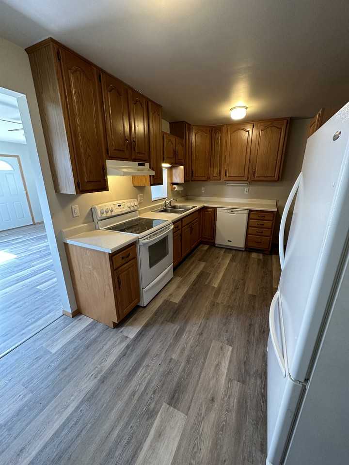 1422 9th St Nw #NA - Photo 3 of 10