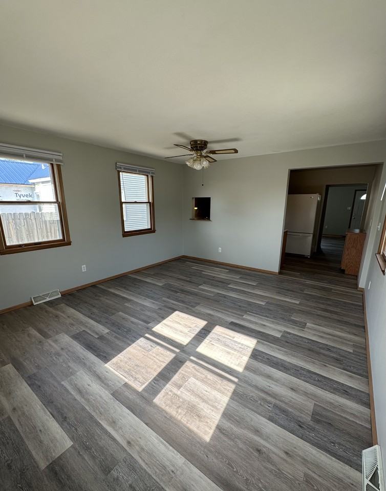 1422 9th St Nw #NA - Photo 4 of 10