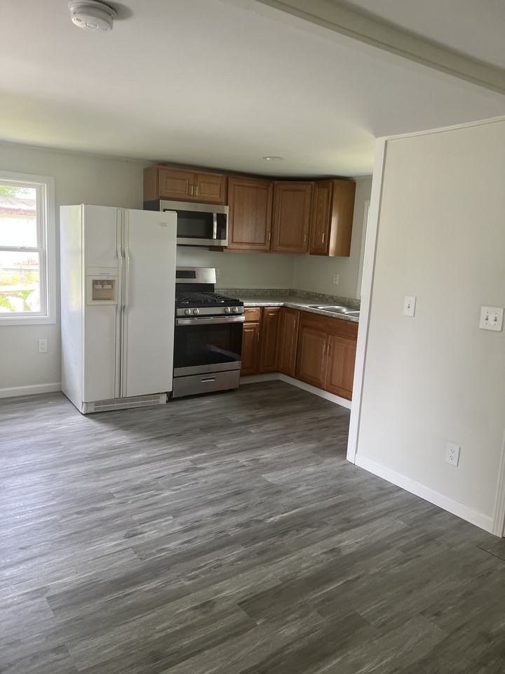 119 North Main Street #7 - Photo 2 of 3