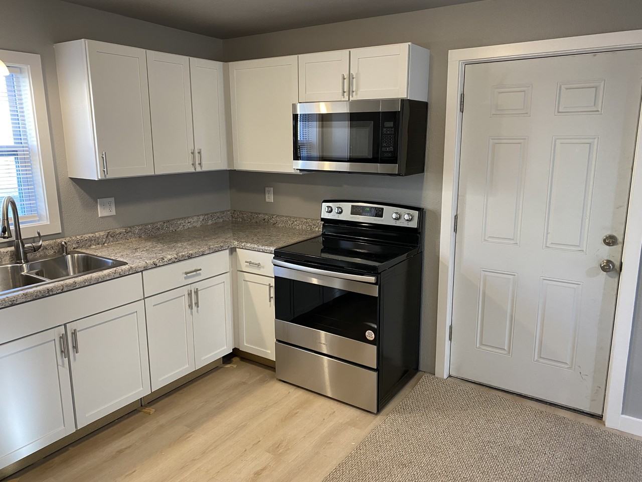 1024 Saint Clair Ave #NA - Photo 2 of 25