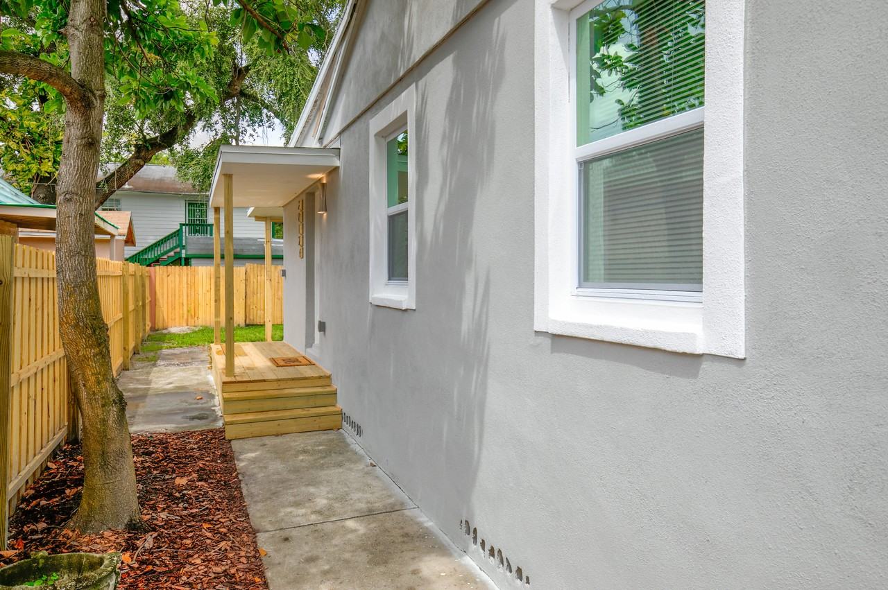 2012 Maple Ave #B - Photo 6 of 28