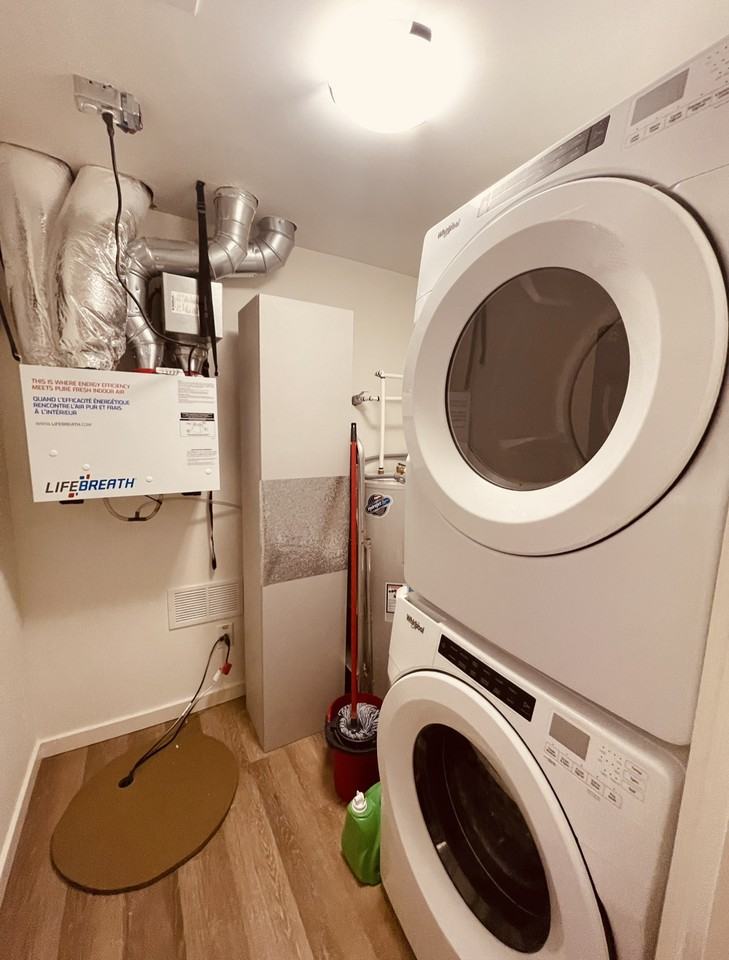 325 Park East Drive - Photo 7 of 11