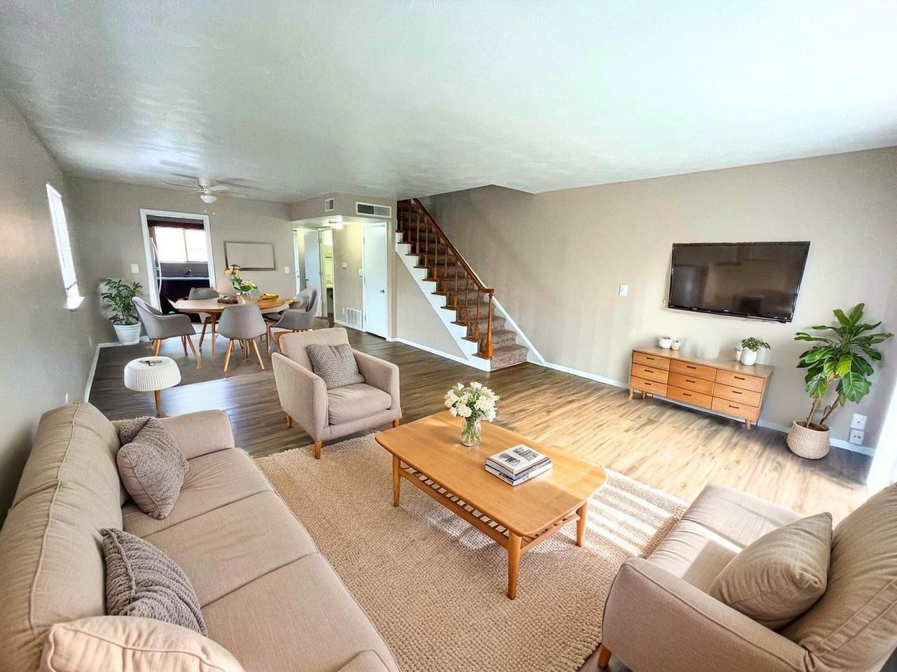 720 W Centennial Ave - Photo 2 of 9