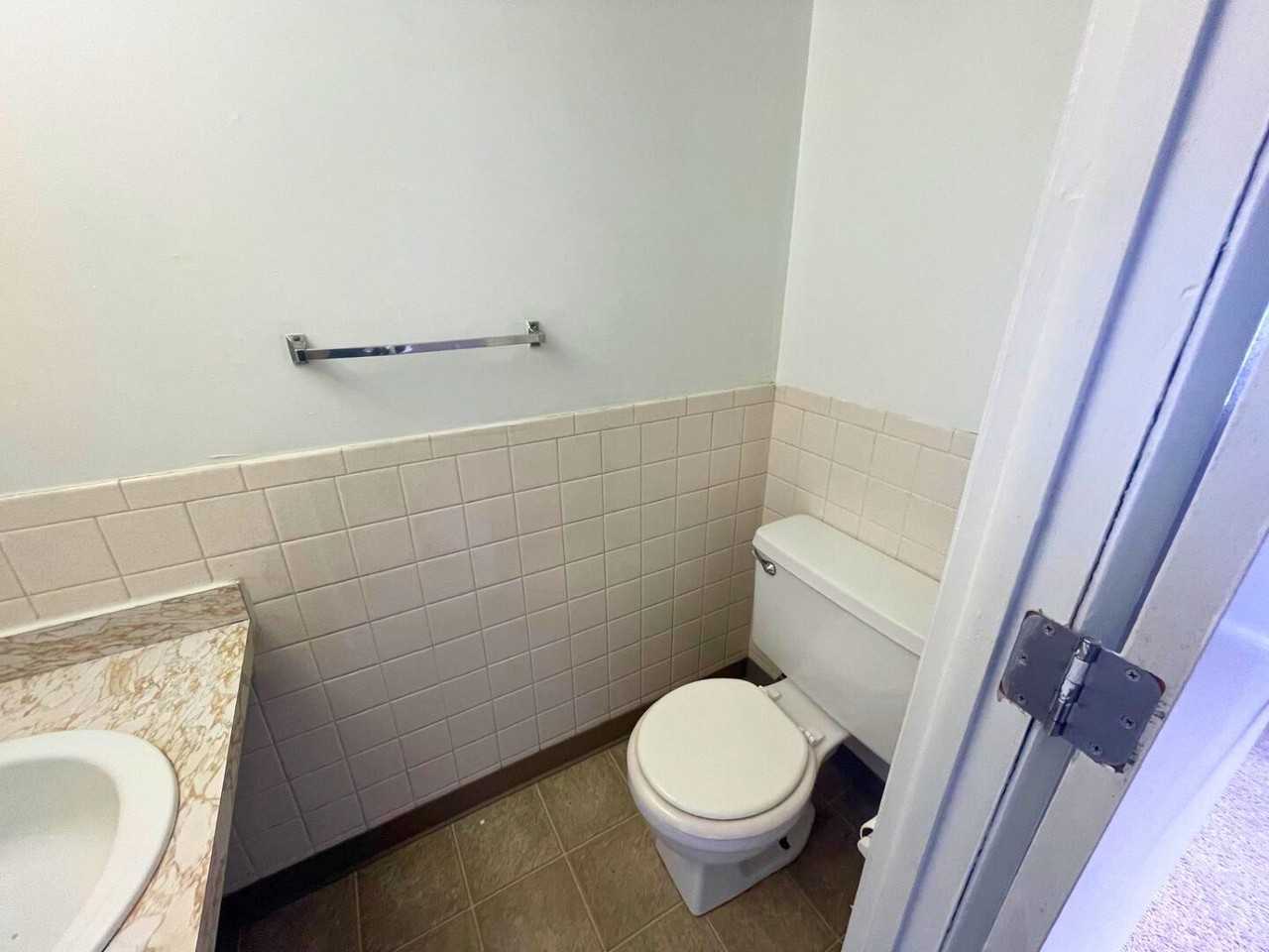 720 W Centennial Ave - Photo 7 of 9