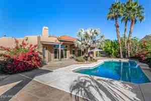 featured image of 4902 N Overlook Ln