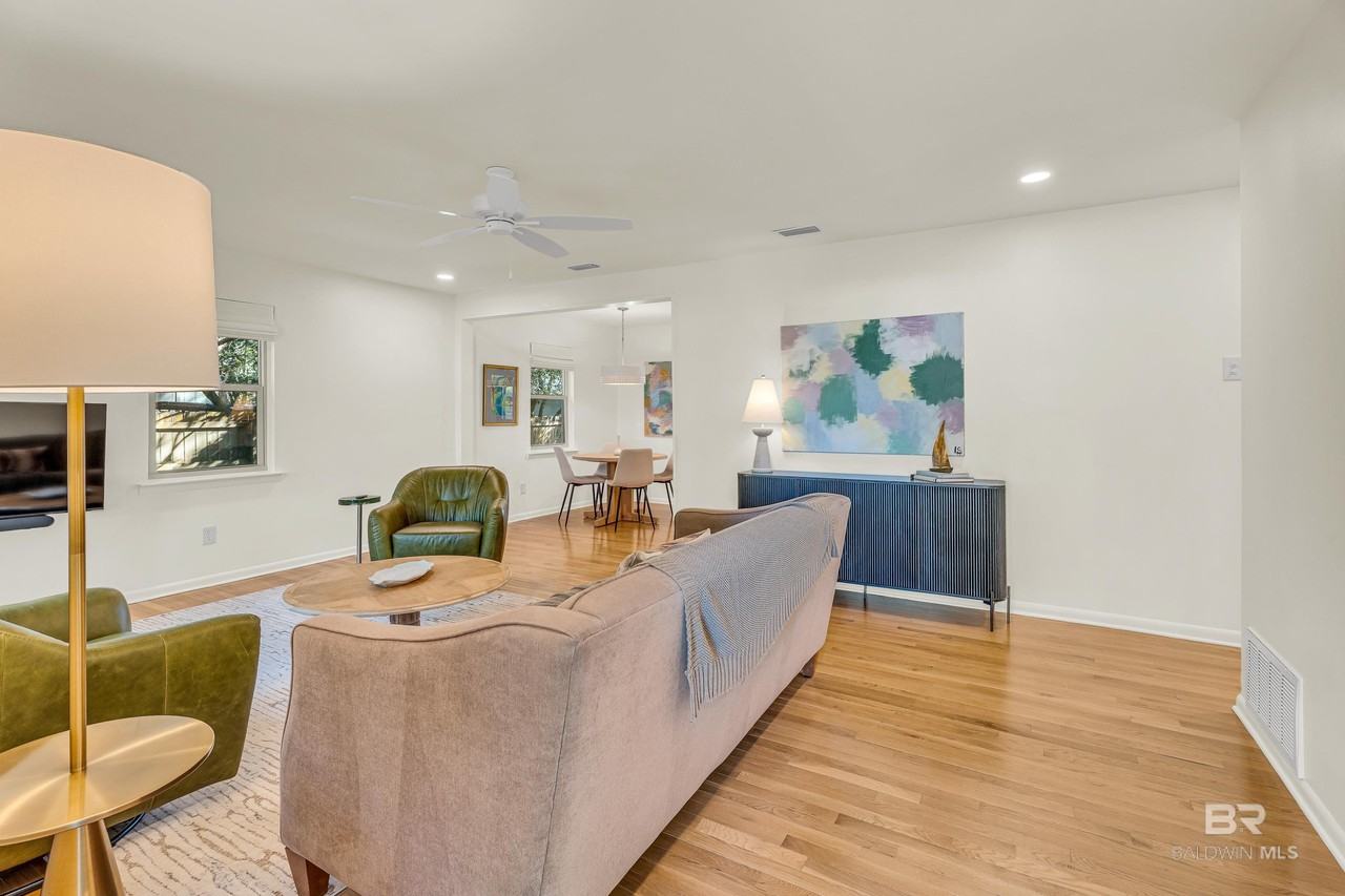 357 Azalea St - Photo 3 of 22