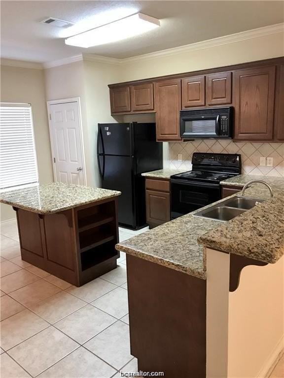 140 Forest Dr - Photo 5 of 17