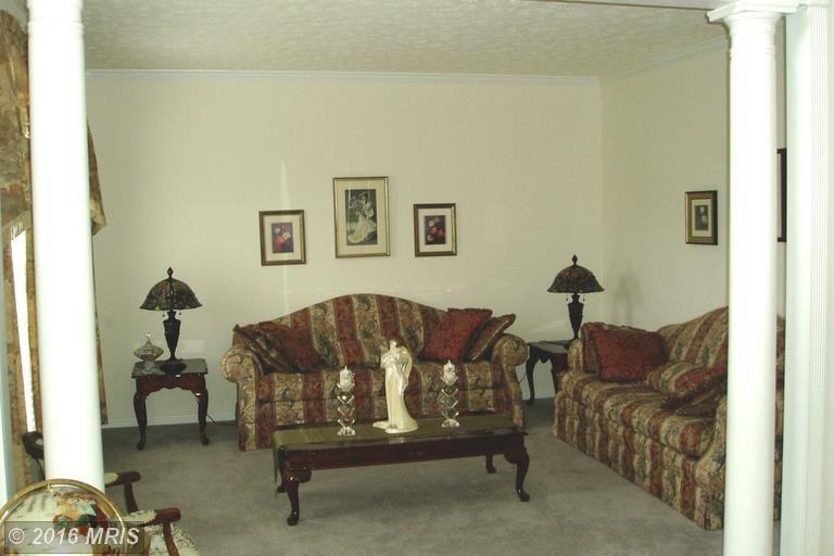 143 W Heather Rd - Photo 3 of 15