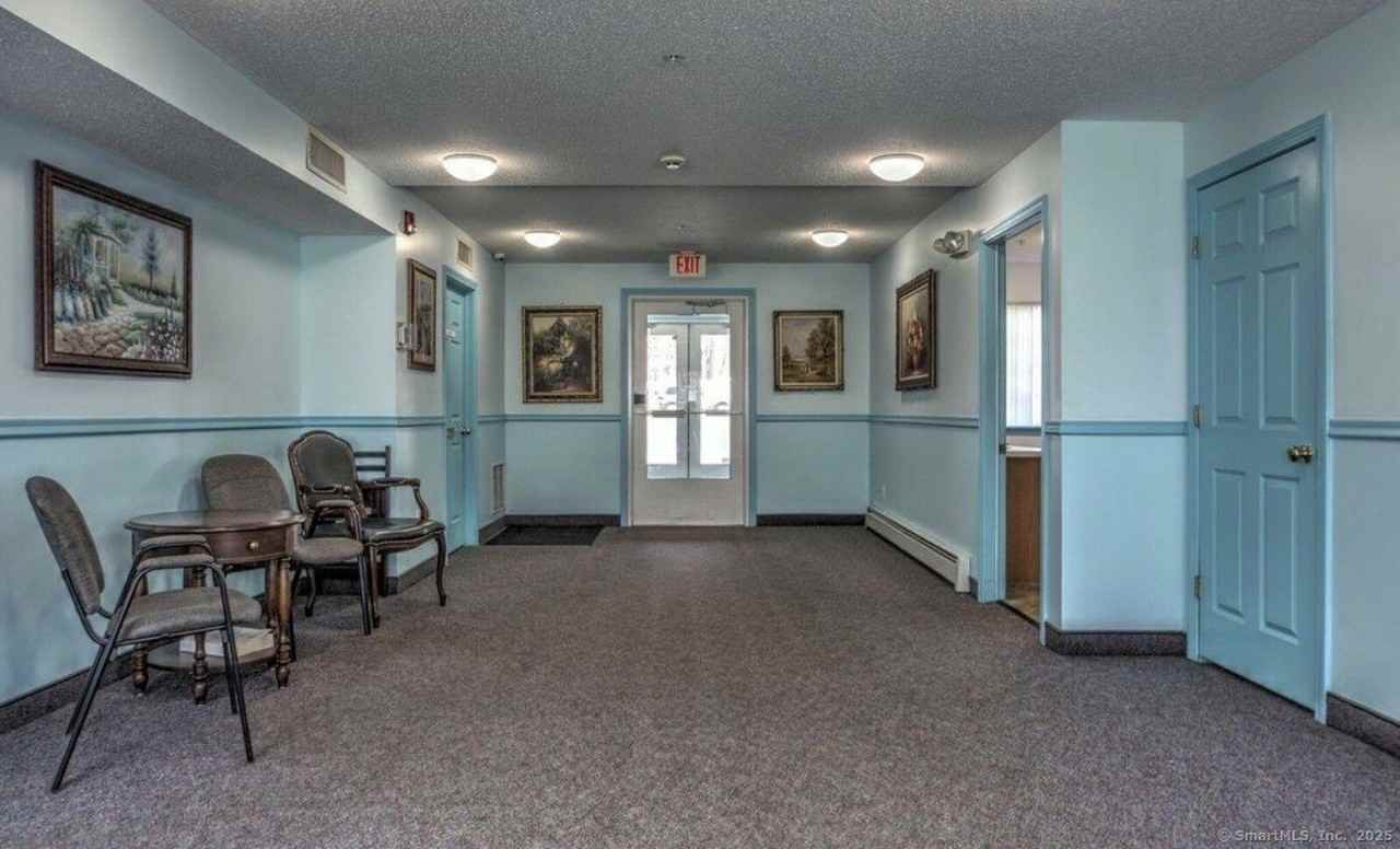 256 Peck Ln - Photo 3 of 11