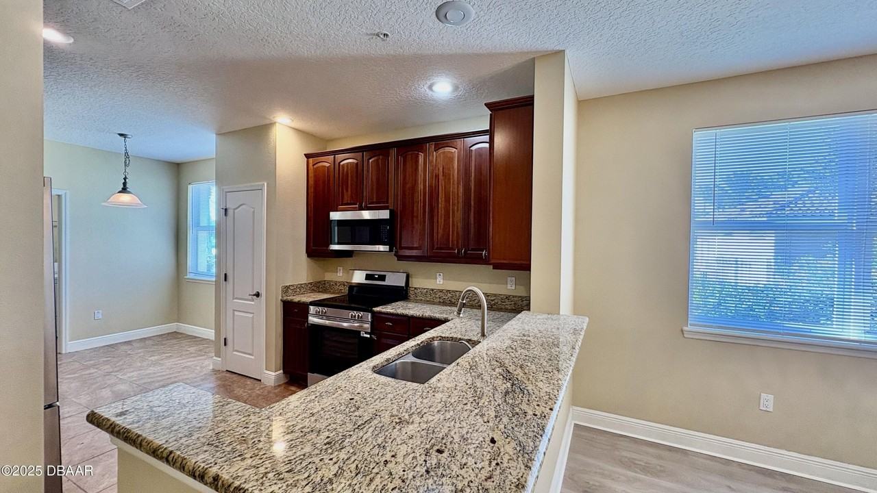 115 S Riverview Bend S S - Photo 5 of 37