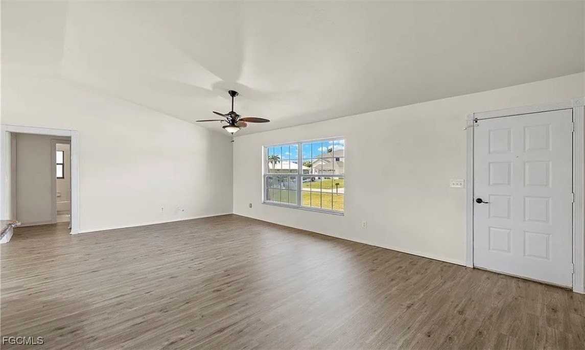 4709 Sw 25th Pl - Photo 2 of 12