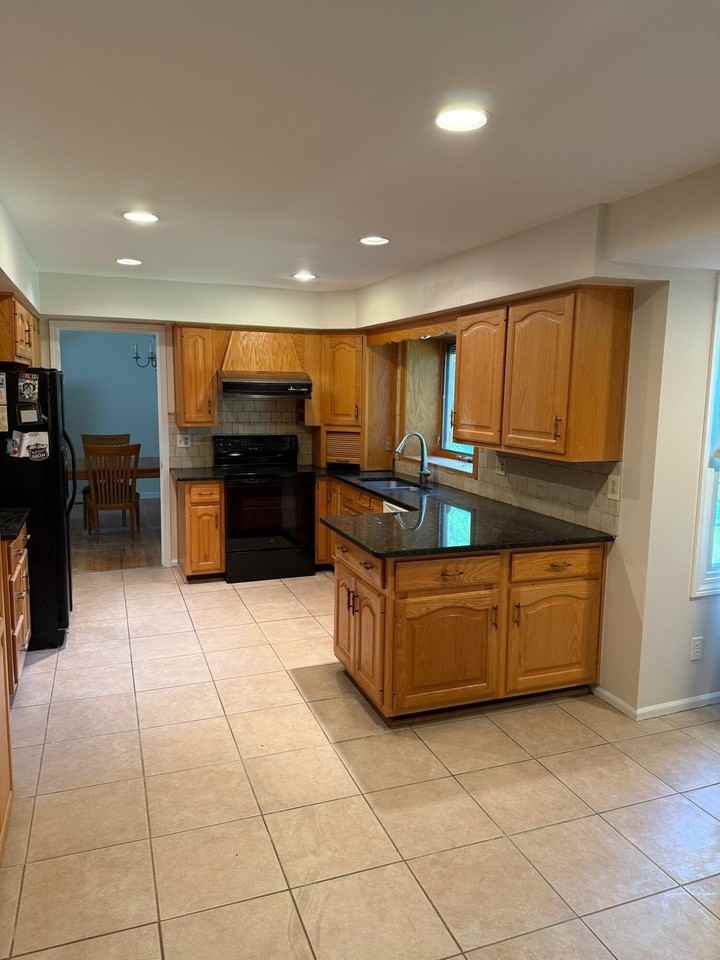 3925 Waldenwood Dr - Photo 2 of 22