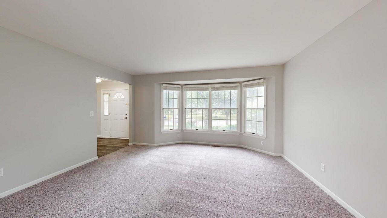 2425 Foxway Dr - Photo 6 of 29