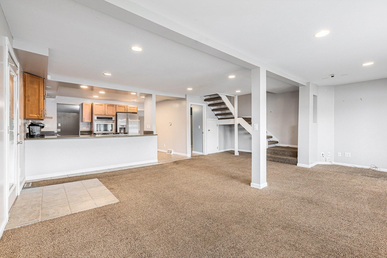 4093 Donnely Rd - Photo 3 of 29