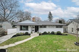 featured image of 1530 Sherwood Ave Se