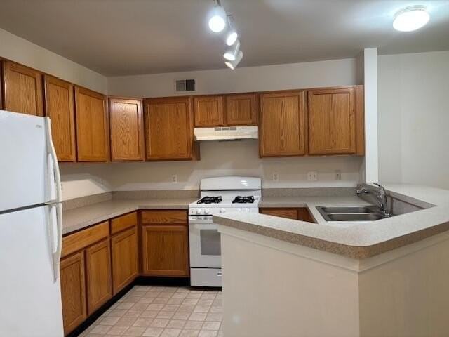 2776 S Knightsbridge Cir - Photo 4 of 24