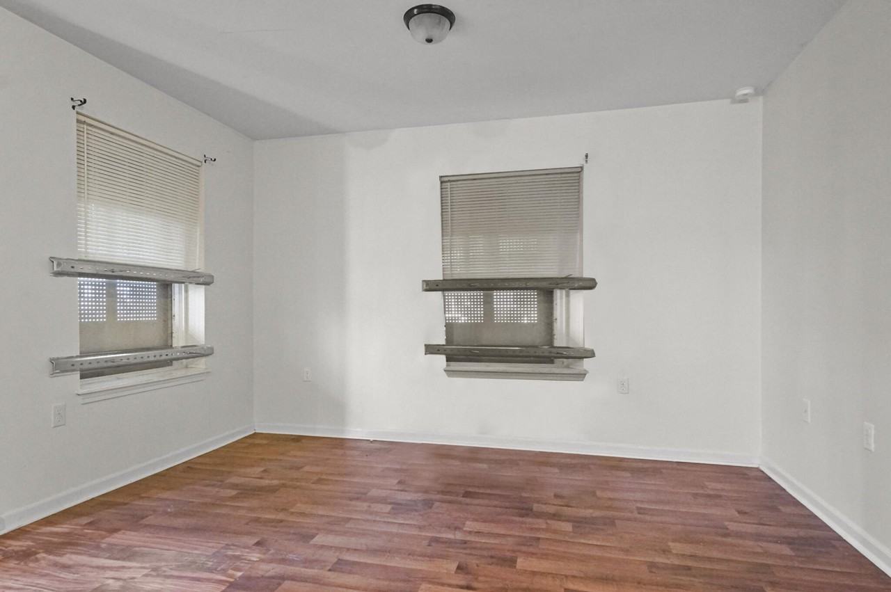 4128 Buckingham Ave - Photo 7 of 16