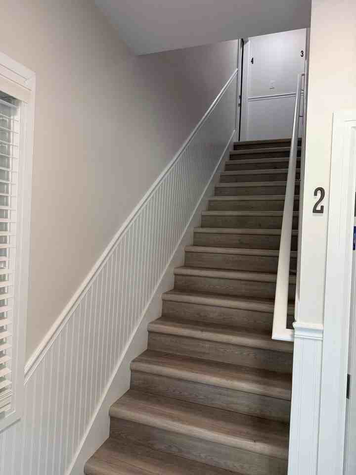 627 N River St Apt 3 #3 - Photo 4 of 12