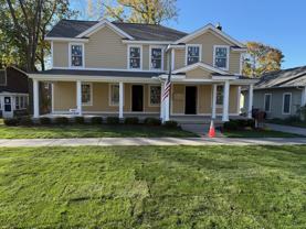 627 N River St Apt 4 #4 - Photo 1 of 1