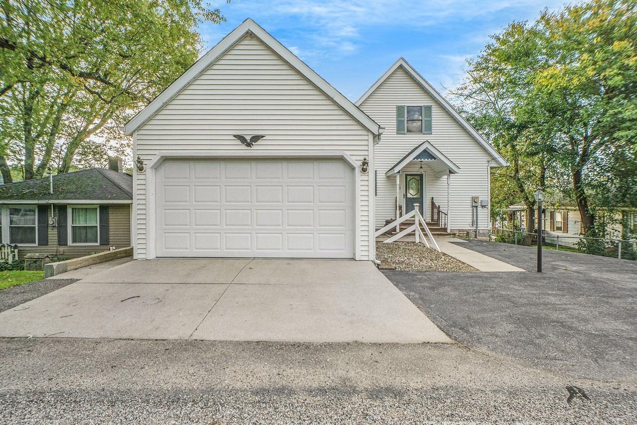 10139 Lucas Rd - Photo 2 of 20