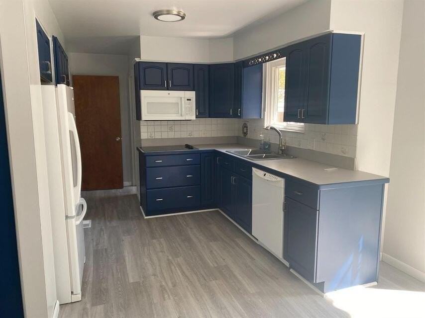 2160 Georgetown Blvd - Photo 5 of 15