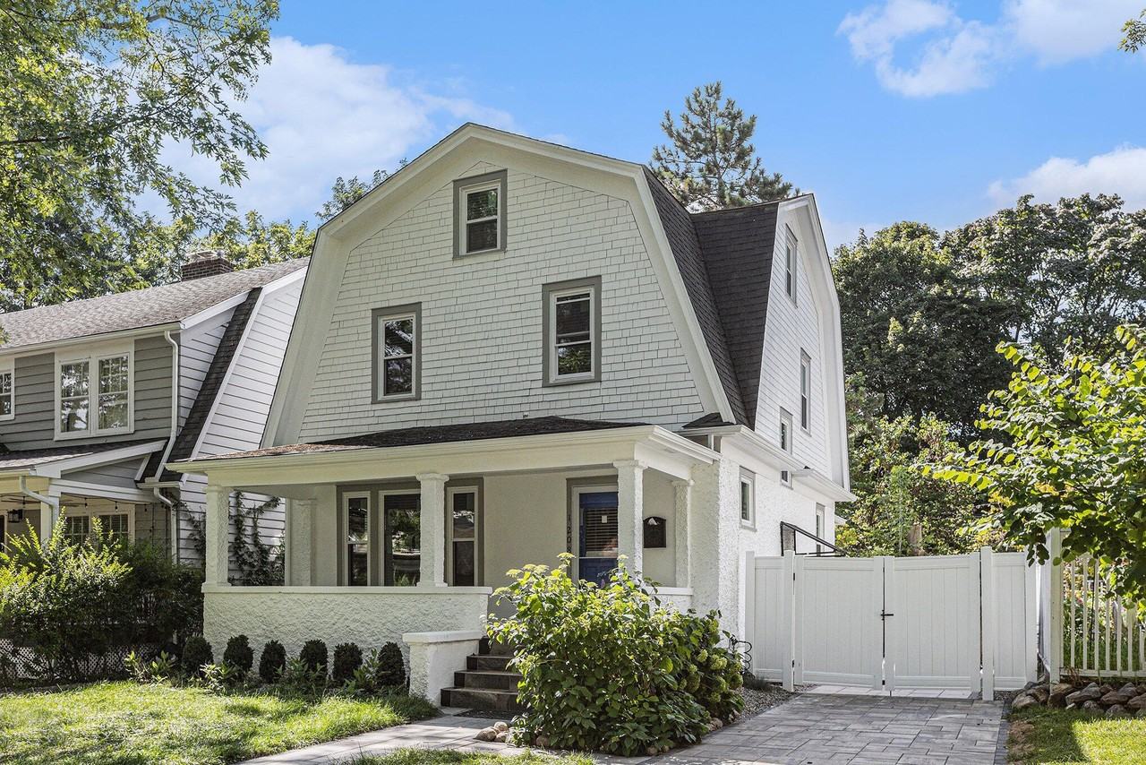 1208 Olivia Avenue - Photo 4 of 34